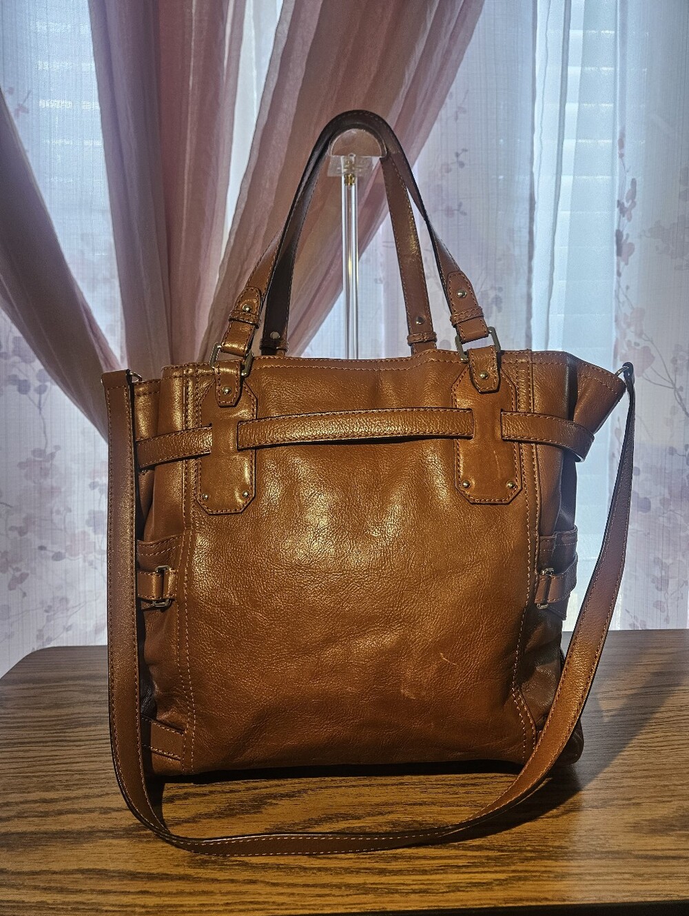 Michael Kors Gansevoort Large Leather Tote - Picture 11 of 16